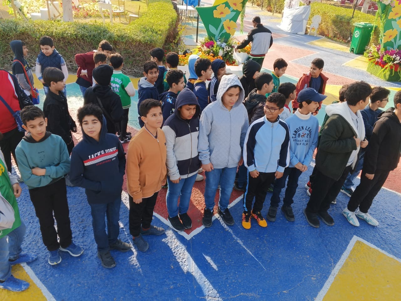 مهرجان الزهور الثالث يستقبل أكثر من 4 آلاف طالب وطالبة من مختلف المنشآت التعليمية