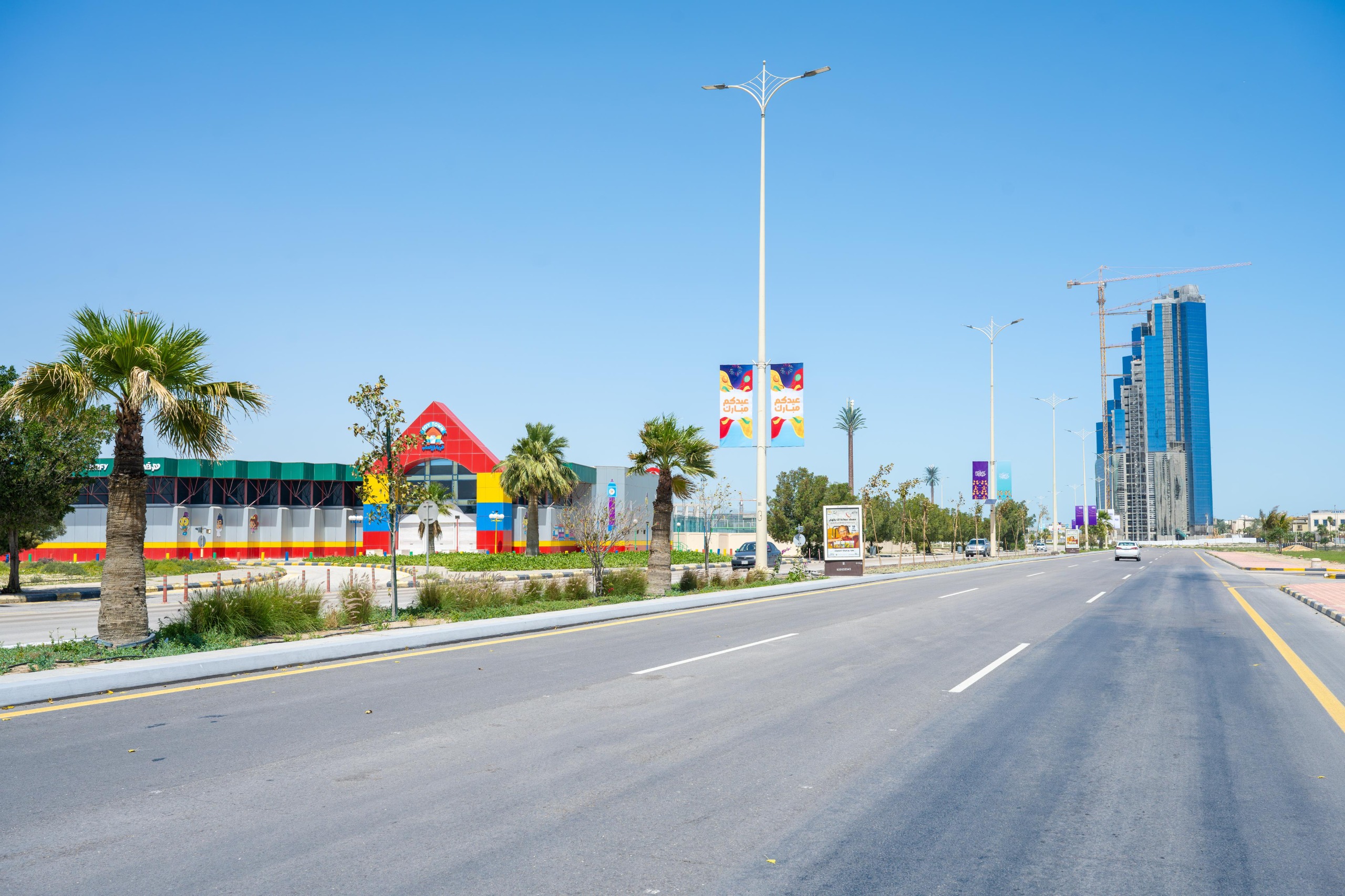 الشرقية تزدان بأشكال الزينة والأنوار والمجسمات الجمالية ابتهاجا بعيد الفطر السعيد