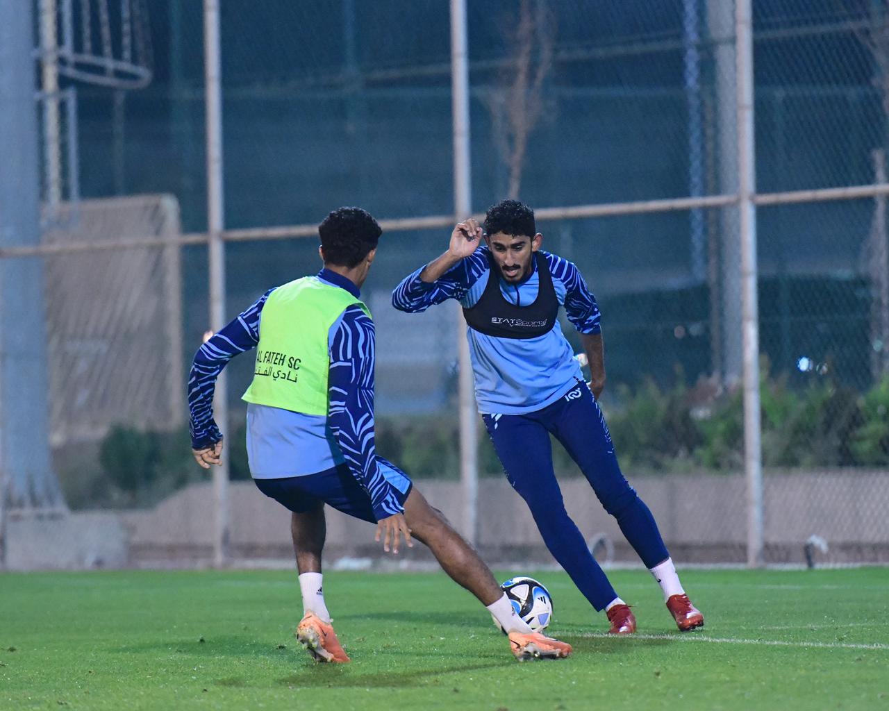 الفتح يستكمل تحضيراته لمواجهة الاتحاد غدا السبت ضمن الجولة (24) بدوري روشن ..