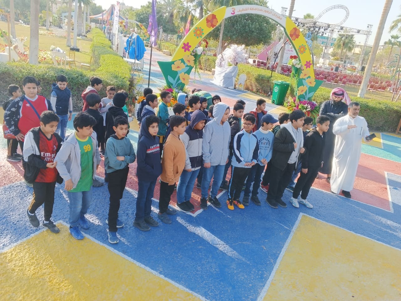 مهرجان الزهور الثالث يستقبل أكثر من 4 آلاف طالب وطالبة من مختلف المنشآت التعليمية