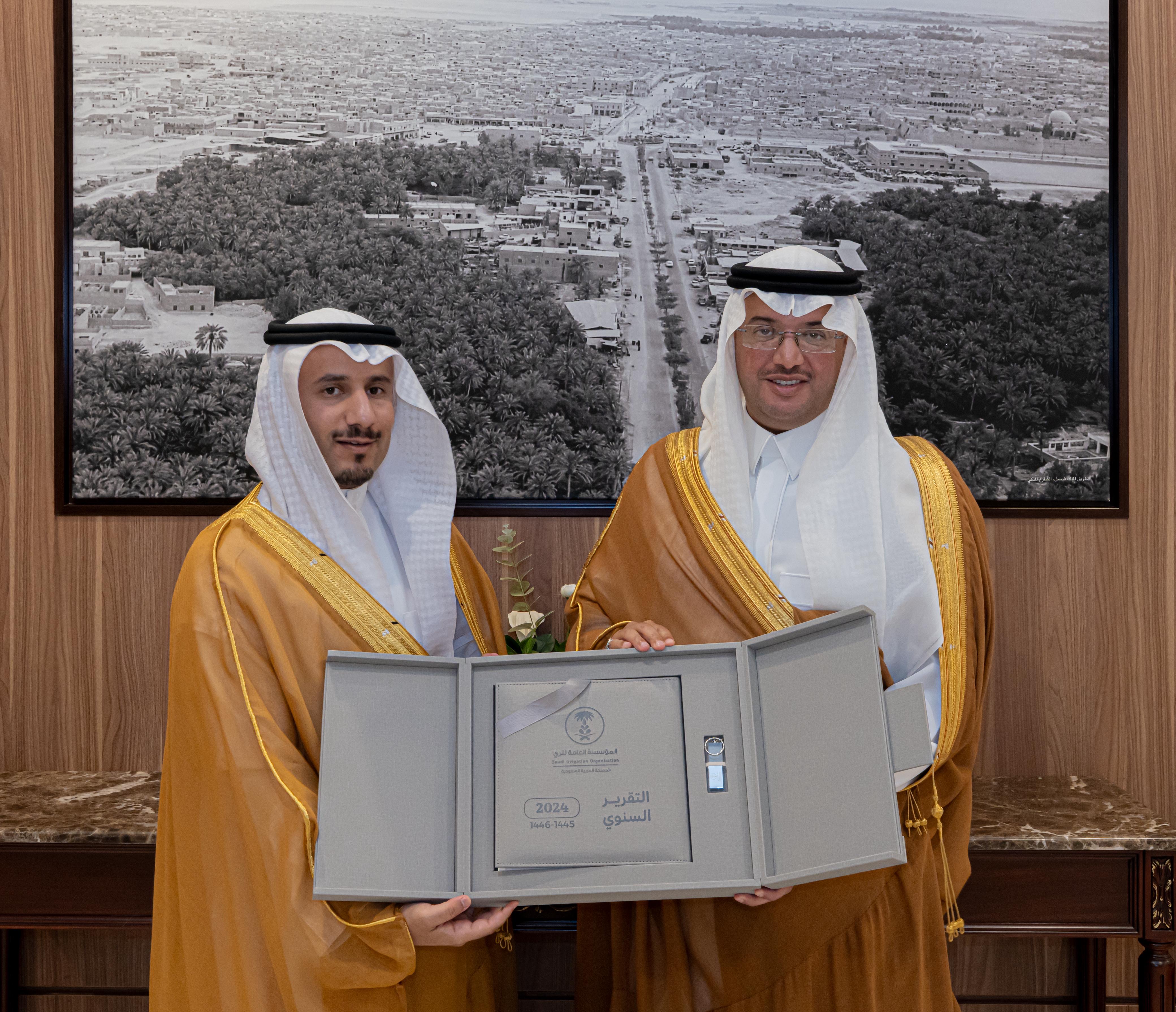 سمو محافظ الأحساء يواصل لقاءاته واجتماعاته الرسمية ويطّلع على مشروعات تنموية وريادية بالمحافظة