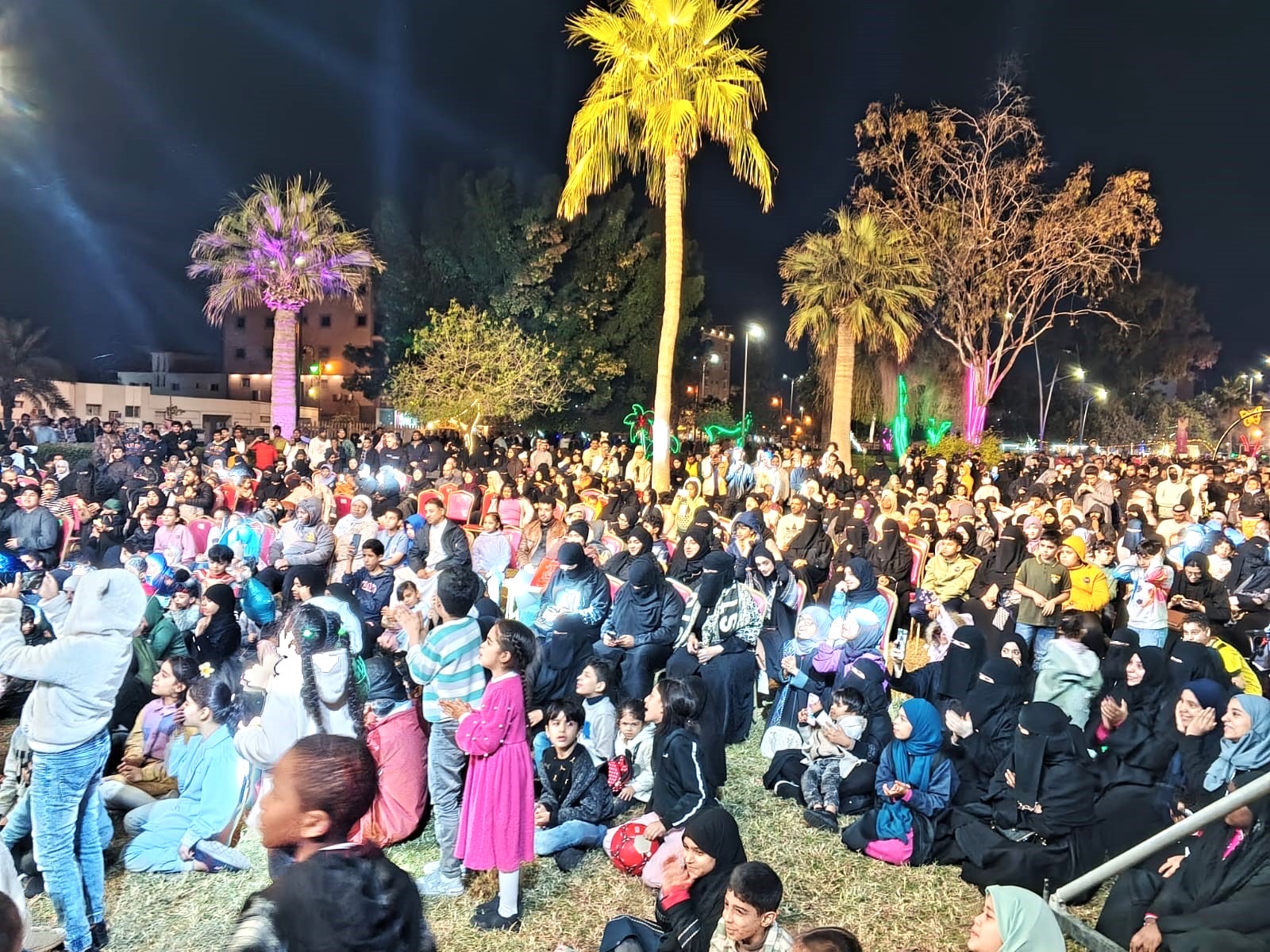 ٦٠ ألف زائر خلال ثلاثة أيام في مهرجان الزهور الثالث