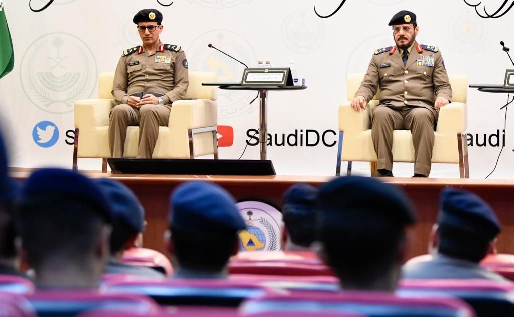 مدير عام الدفاع المدني المكلف يشهد حفل تخريج دورة الاستجابة الطارئة في حالات حوادث المواد الخطرة ..