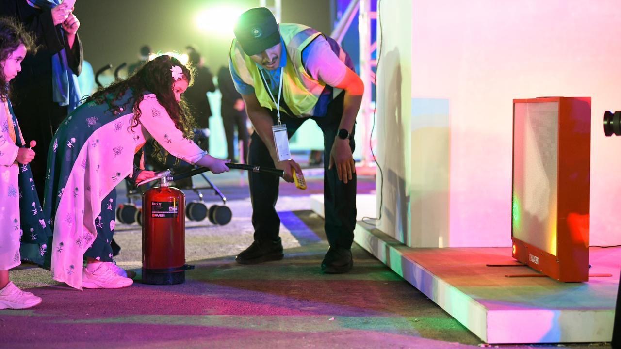 الدفاع المدني يشارك في فعاليات وزارة الداخلية احتفاءً باليوم الوطني الـ 93 للمملكة ..