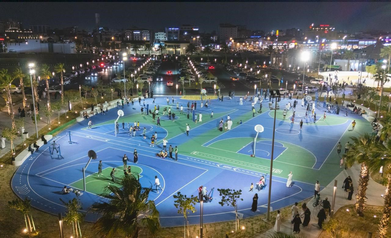 واجهة الخبر تتألق بمشروع “تراس الخبر”.. تجربة متكاملة تجمع الترفيه والاسترخاء وتضم أكثر من 20 عنصر ترفيهي