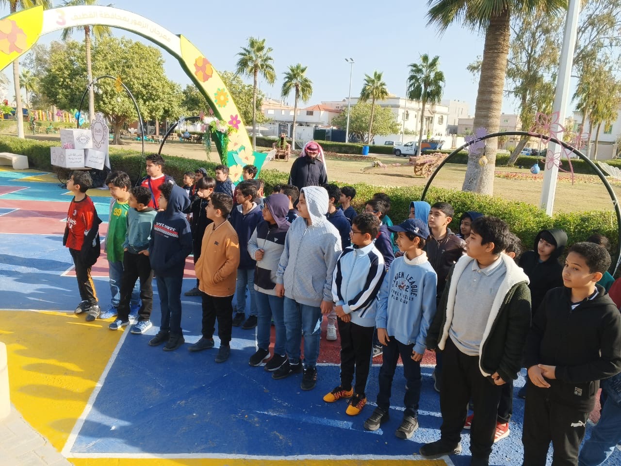 مهرجان الزهور الثالث يستقبل أكثر من 4 آلاف طالب وطالبة من مختلف المنشآت التعليمية