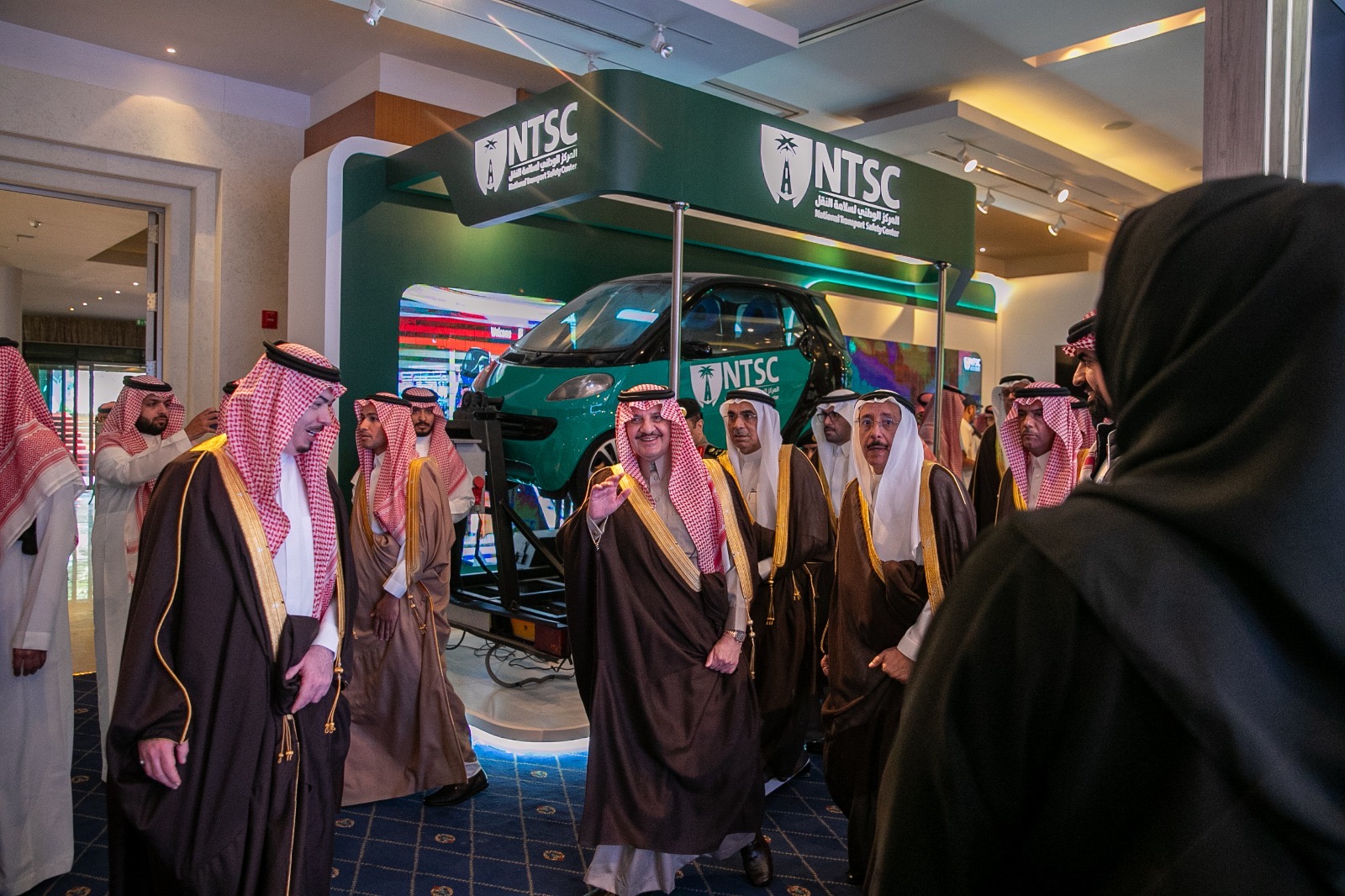 أمير المنطقة الشرقية يرعى حفل افتتاح الملتقى والمعرض الدولي السادس للسلامة المرورية .