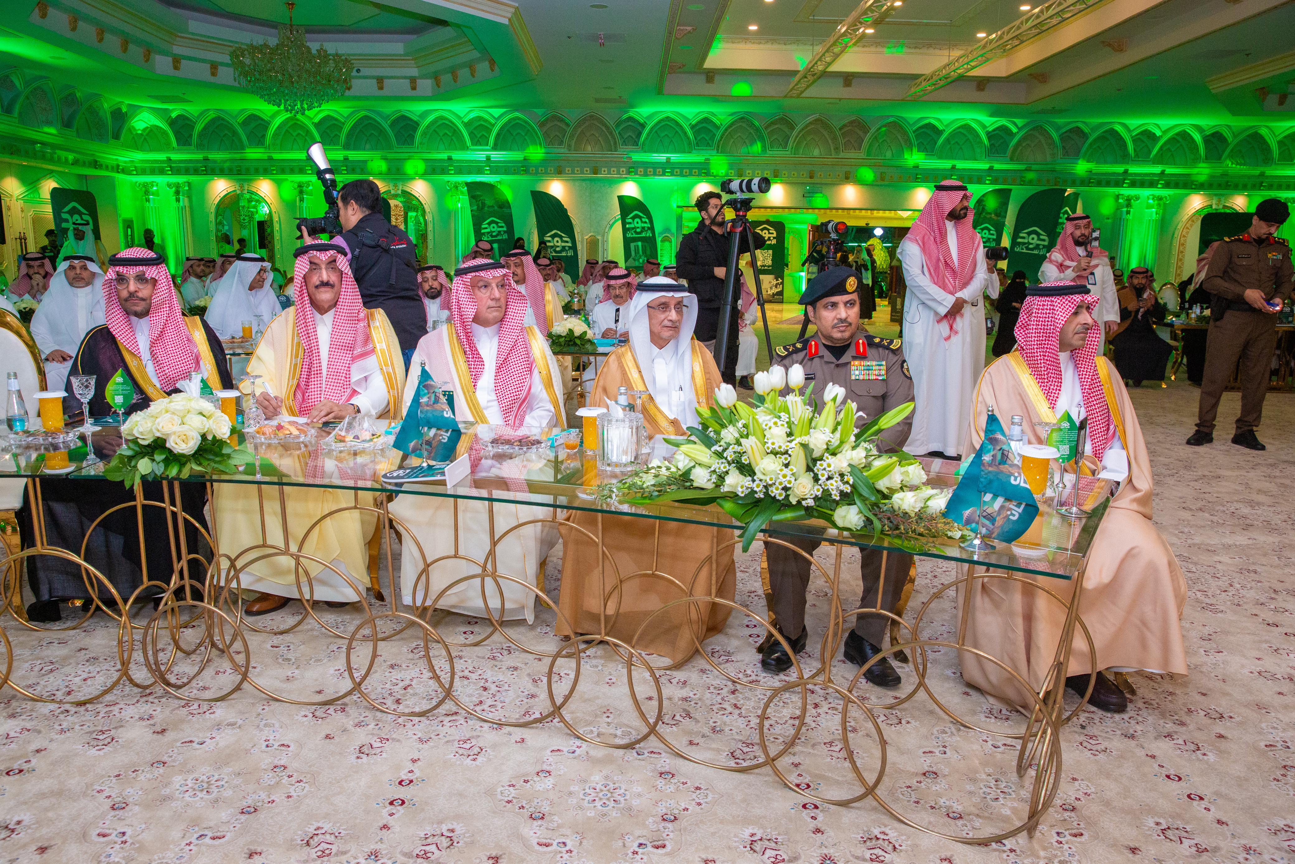 أمير الشرقية يرعى لقاء جود الشرقية وجود الأحساء وجود حفر الباطن.