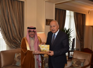 فخامة رئيس الجمهورية العراقية يستقبل معالي رئيس المنظمة العربية للسياحة والوفد المرافق بقصر السلام ببغداد. 