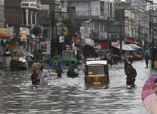 باكستان... ارتفاع حصيلة ضحايا الفيضانات إلى 220