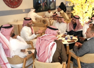 الغبقات الرمضانية تستقطب الإعلاميين والمؤثرين وتعزز الحضور المجتمعي للجهات المنظمة